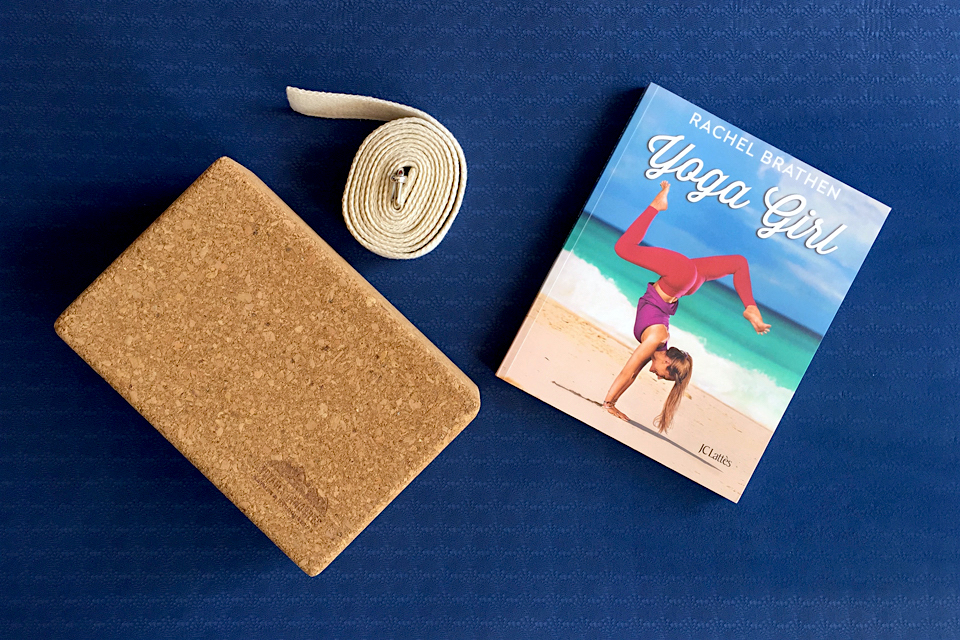 Lecture du Yogi Yoga Girl Rachel Brathen Yoga with Leslie